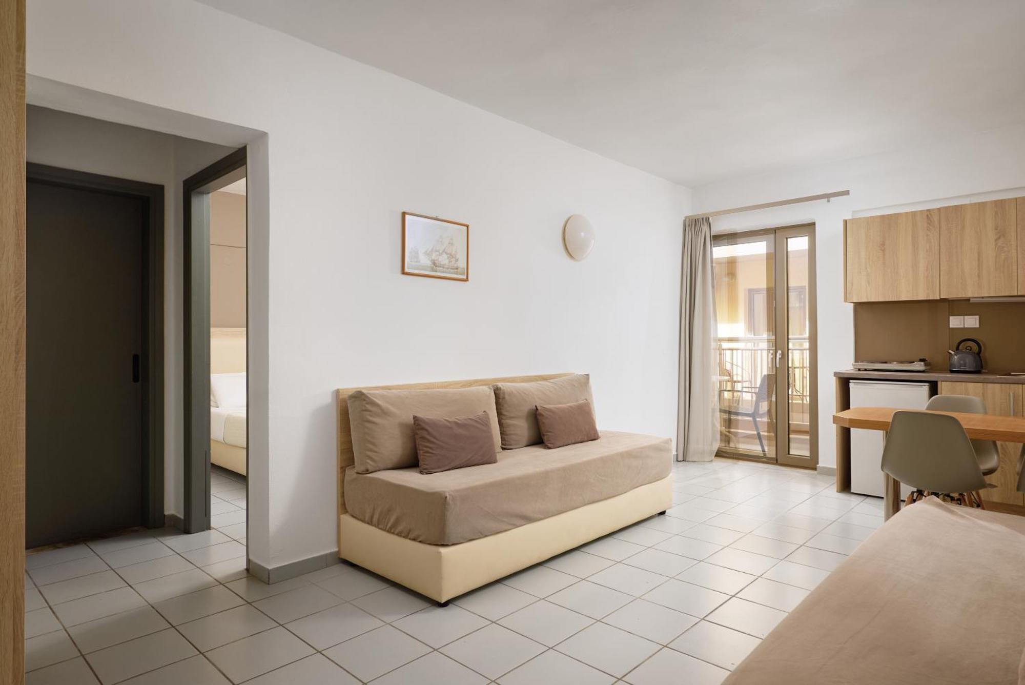 הרסוניסוס Acropolis Apartments מראה חיצוני תמונה