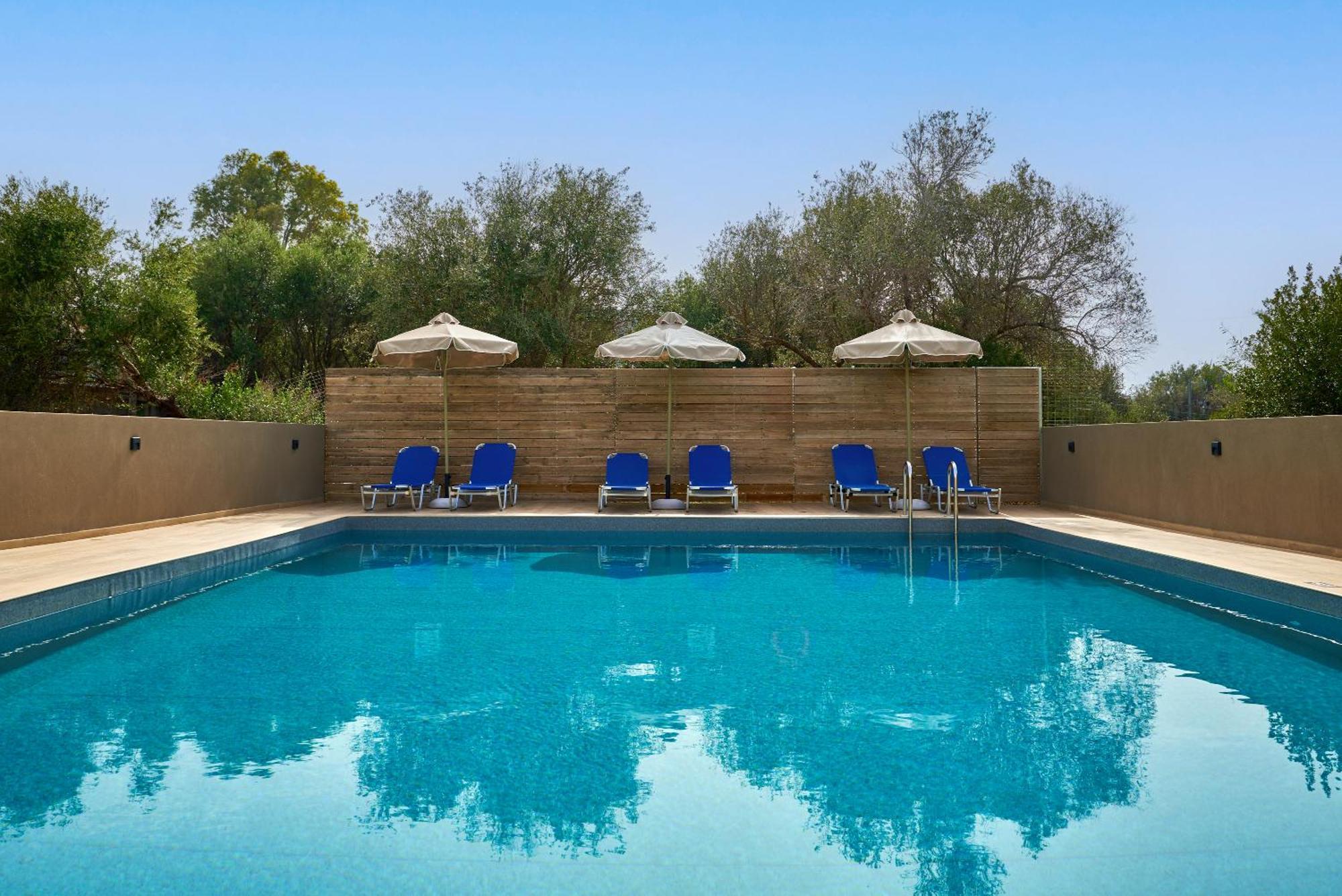 הרסוניסוס Acropolis Apartments מראה חיצוני תמונה