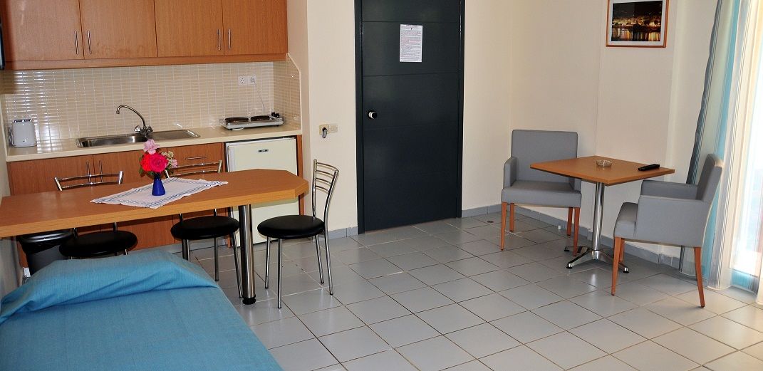 הרסוניסוס Acropolis Apartments מראה חיצוני תמונה