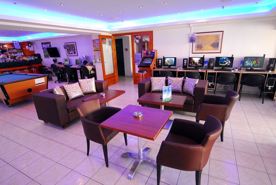 הרסוניסוס Acropolis Apartments מראה חיצוני תמונה
