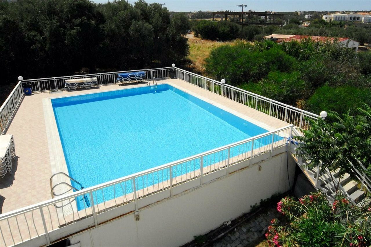 הרסוניסוס Acropolis Apartments מראה חיצוני תמונה